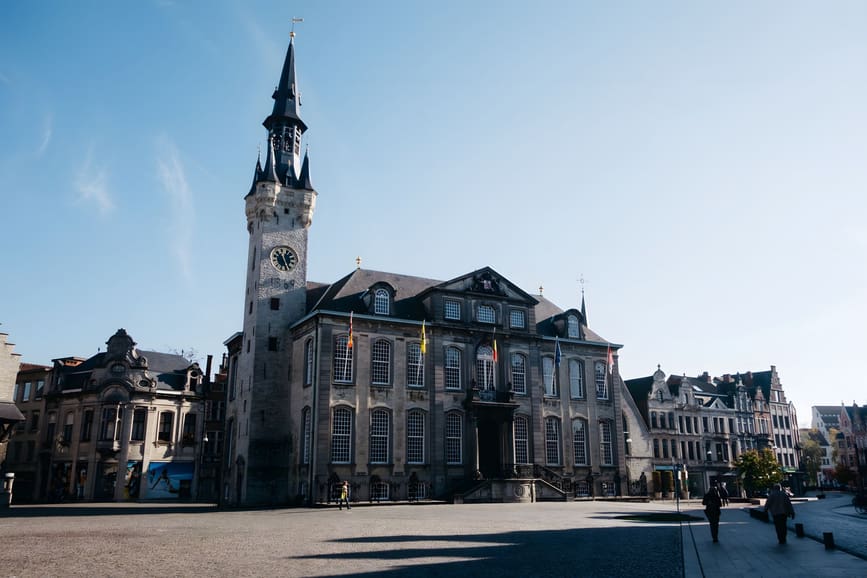 Sur-mesure : coudre à vos mesures, pas à celles du mannequin